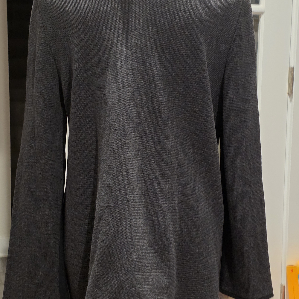 Elegant Gray Women's Blazer with Leaf Accents NWT - Picture 6 of 10